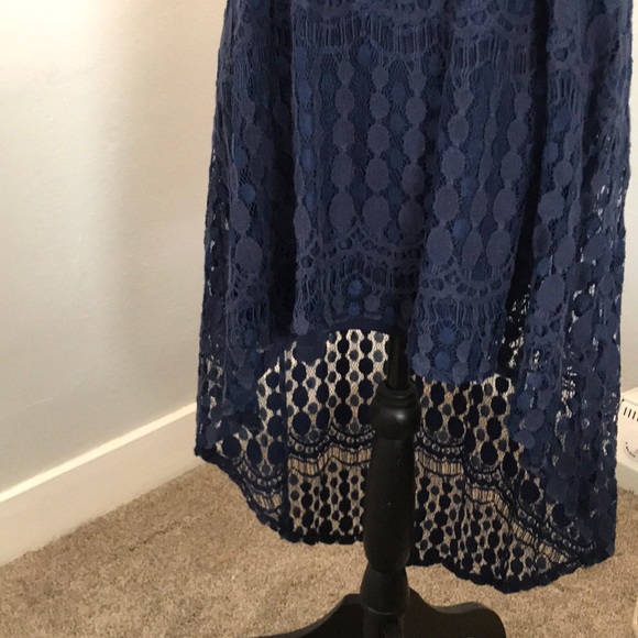 Navy blue, lace, high-low dress - Picture 2 of 3